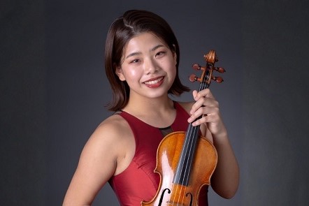 Rino Yoshimoto, violin